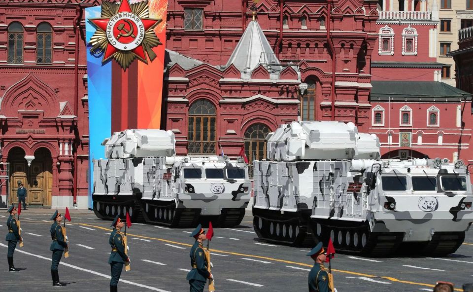 Покажут ли «Орешник» на параде Победы — Кремлю задали прямой вопрос