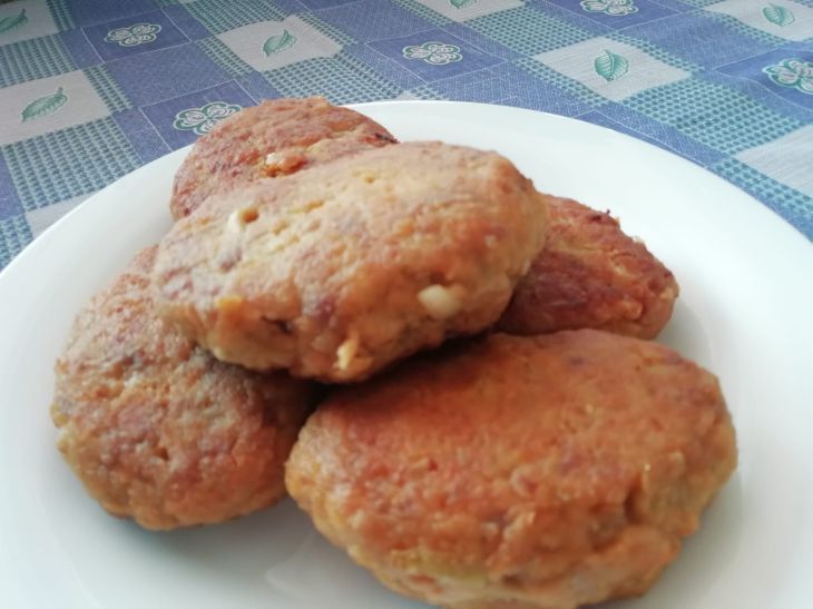 Готовим по старинному рецепту куриные котлеты: мягкие, ароматные и безумно вкусные