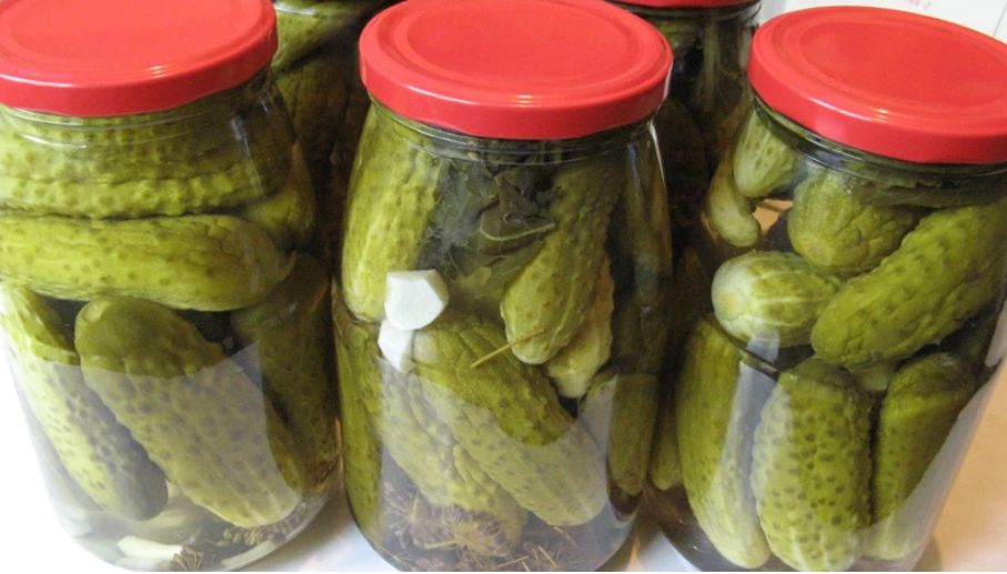 Как приготовить хрустящие маринованные огурцы: секреты и рецепты