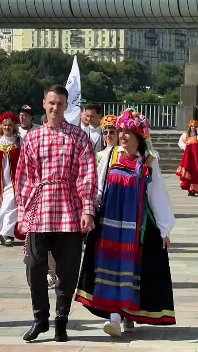 !        II    .  