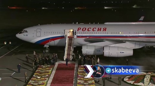 Президент Таджикистана Рахмон встретил Путина в аэропорту Душанбе