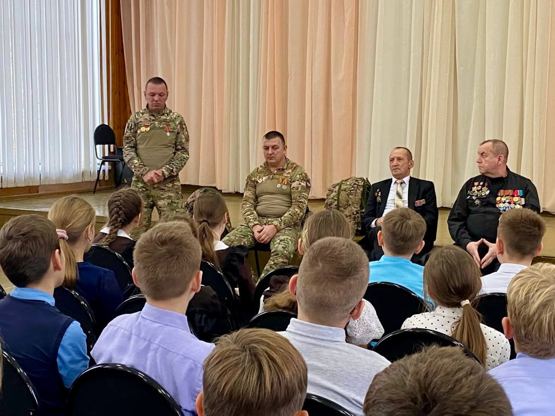 Занятия в рамках проекта «80 уроков Победы» провели в школах Юрьев-Польского района Занятия в рамках проекта «80 уроков Победы» провели в школах Юрьев-Польского района