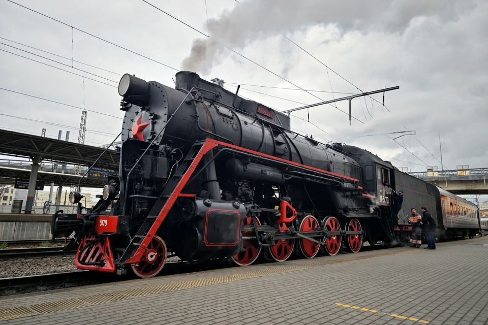 Запах угля, свист паровоза, стук колёс