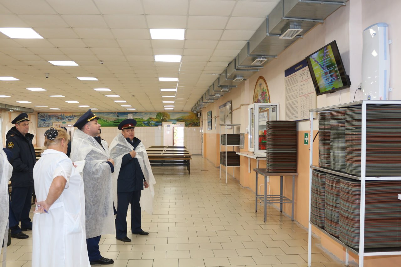 Заместитель прокурора области Антон Жуков провел проверку в женской колонии в посёлке Головино Судогодского района Заместитель прокурора области Антон Жуков провел проверку в женской колонии в посёлке Головино Судогодского района