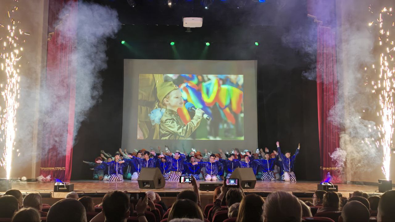 Елена Фомина: 95-ЛЕТНИЙ ЮБИЛЕЙ ДОМА КУЛЬТУРЫ И ОТДЫХА ИМЕНИ ВАСИЛИЯ АЛЕКСЕЕВИЧА ДЕГТЯРЕВА Елена Фомина: 95-ЛЕТНИЙ ЮБИЛЕЙ ДОМА КУЛЬТУРЫ И ОТДЫХА ИМЕНИ ВАСИЛИЯ АЛЕКСЕЕВИЧА ДЕГТЯРЕВА