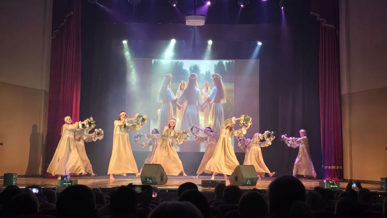 Елена Фомина: 95-ЛЕТНИЙ ЮБИЛЕЙ ДОМА КУЛЬТУРЫ И ОТДЫХА ИМЕНИ ВАСИЛИЯ АЛЕКСЕЕВИЧА ДЕГТЯРЕВА Елена Фомина: 95-ЛЕТНИЙ ЮБИЛЕЙ ДОМА КУЛЬТУРЫ И ОТДЫХА ИМЕНИ ВАСИЛИЯ АЛЕКСЕЕВИЧА ДЕГТЯРЕВА