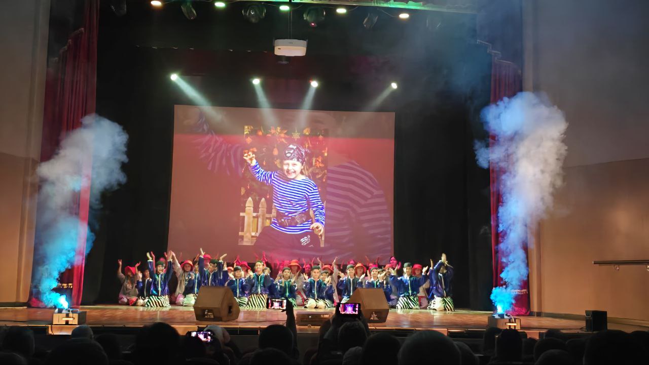 Елена Фомина: 95-ЛЕТНИЙ ЮБИЛЕЙ ДОМА КУЛЬТУРЫ И ОТДЫХА ИМЕНИ ВАСИЛИЯ АЛЕКСЕЕВИЧА ДЕГТЯРЕВА Елена Фомина: 95-ЛЕТНИЙ ЮБИЛЕЙ ДОМА КУЛЬТУРЫ И ОТДЫХА ИМЕНИ ВАСИЛИЯ АЛЕКСЕЕВИЧА ДЕГТЯРЕВА