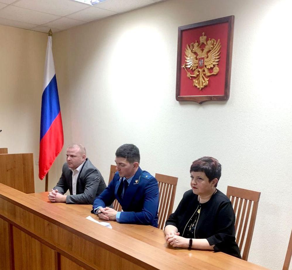 . Сотрудники прокуратуры города Владимира рассказали студентам Владимирского филиала РАНХиГС о службе в надзорном ведомстве Работниками прокуратуры города Владимира в ходе осуществления деятельности по правовому...  . Сотрудники прокуратуры города Владимира рассказали студентам Владимирского филиала РАНХиГС о службе в надзорном ведомстве Работниками прокуратуры города Владимира в ходе осуществления деятельности по правовому...