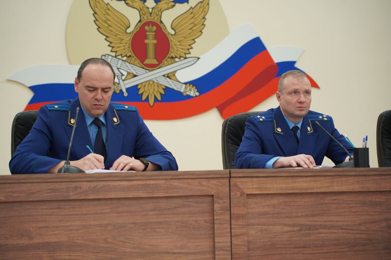 . Владимирский прокурор по надзору за соблюдением законов в исправительных учреждениях Алексей Корсаков провёл межведомственное совещание На прошедшей неделе на базе управления ФСИН России по Владимирской области прошло...  . Владимирский прокурор по надзору за соблюдением законов в исправительных учреждениях Алексей Корсаков провёл межведомственное совещание На прошедшей неделе на базе управления ФСИН России по Владимирской области прошло...