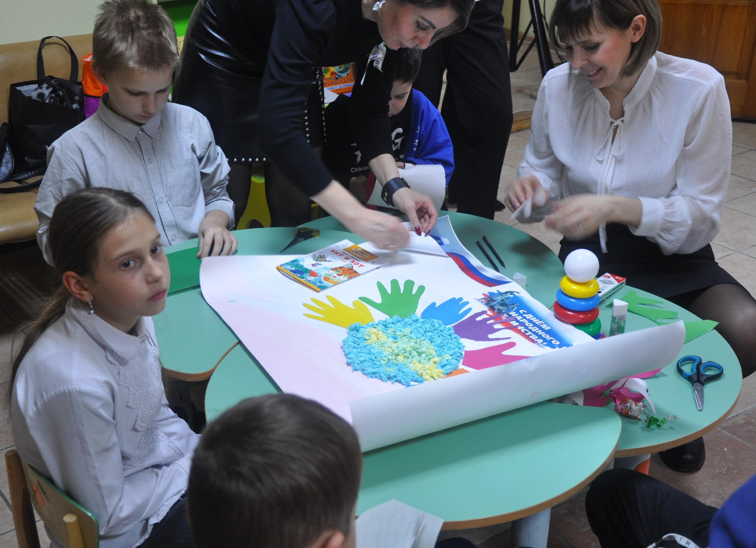 Семейный МФЦ начал работу в Радужном Семейный МФЦ начал работу в Радужном