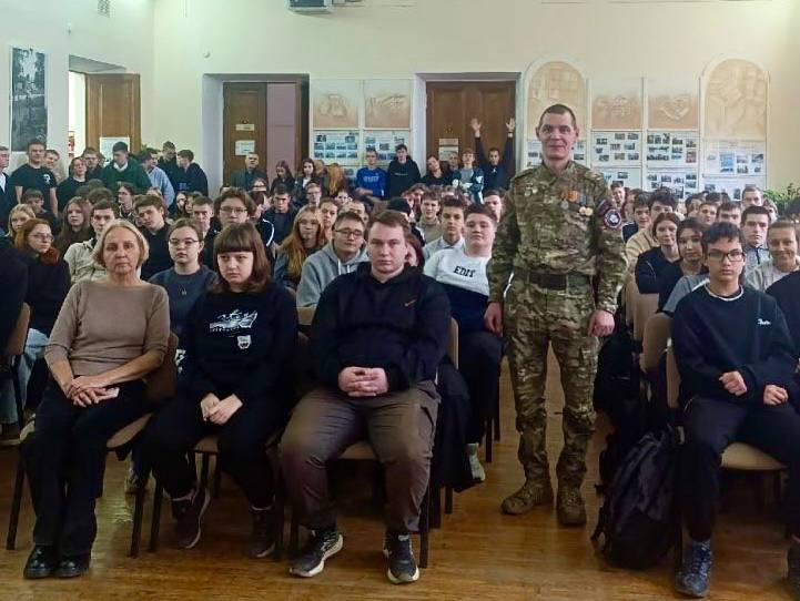 Уроки мужества проводят ветераны СВО в колледжах Владимирской области