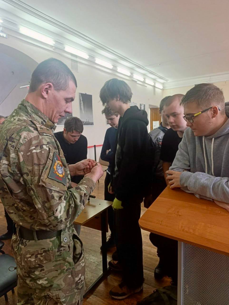 Уроки мужества проводят ветераны СВО в колледжах Владимирской области Уроки мужества проводят ветераны СВО в колледжах Владимирской области