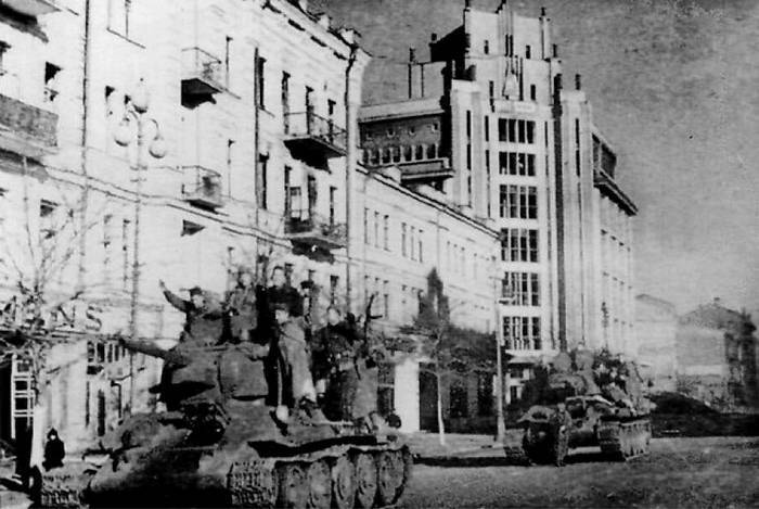 6 ноября 1943 г. Освобождён от фашистов Киев