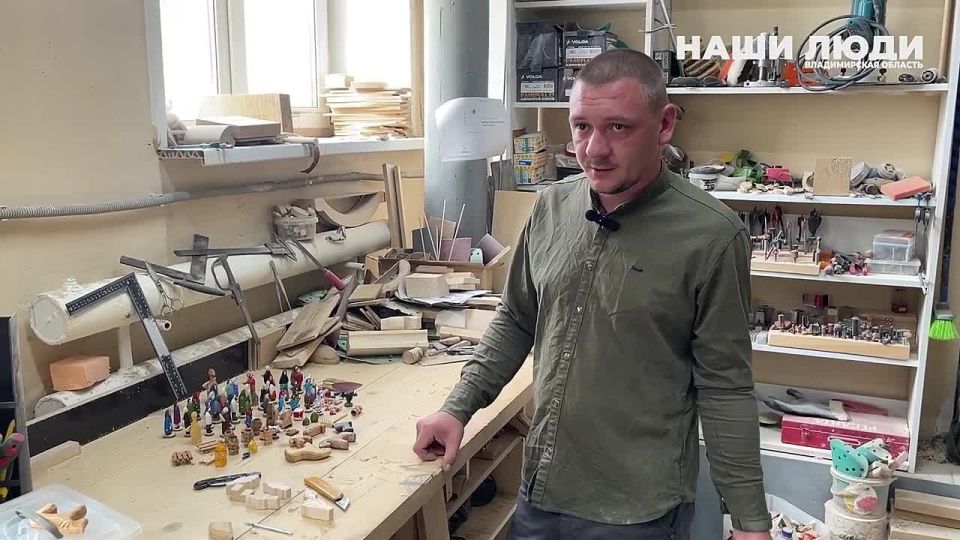 Встречали мастеров миниатюрной резьбы?