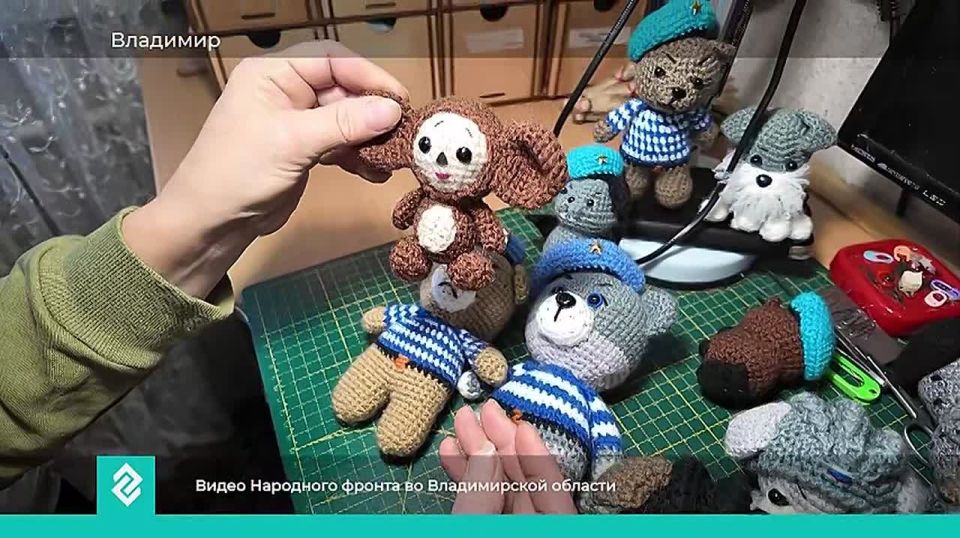 Мягкие игрушки ручной работы отправились в подарок участникам СВО