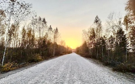 «Ремонт дороги пос.Гусевский - пос.Новый - пос.Панфилово ждали более десяти лет. Теперь дорога выглядит достойно. Спасибо ДСУ-3»