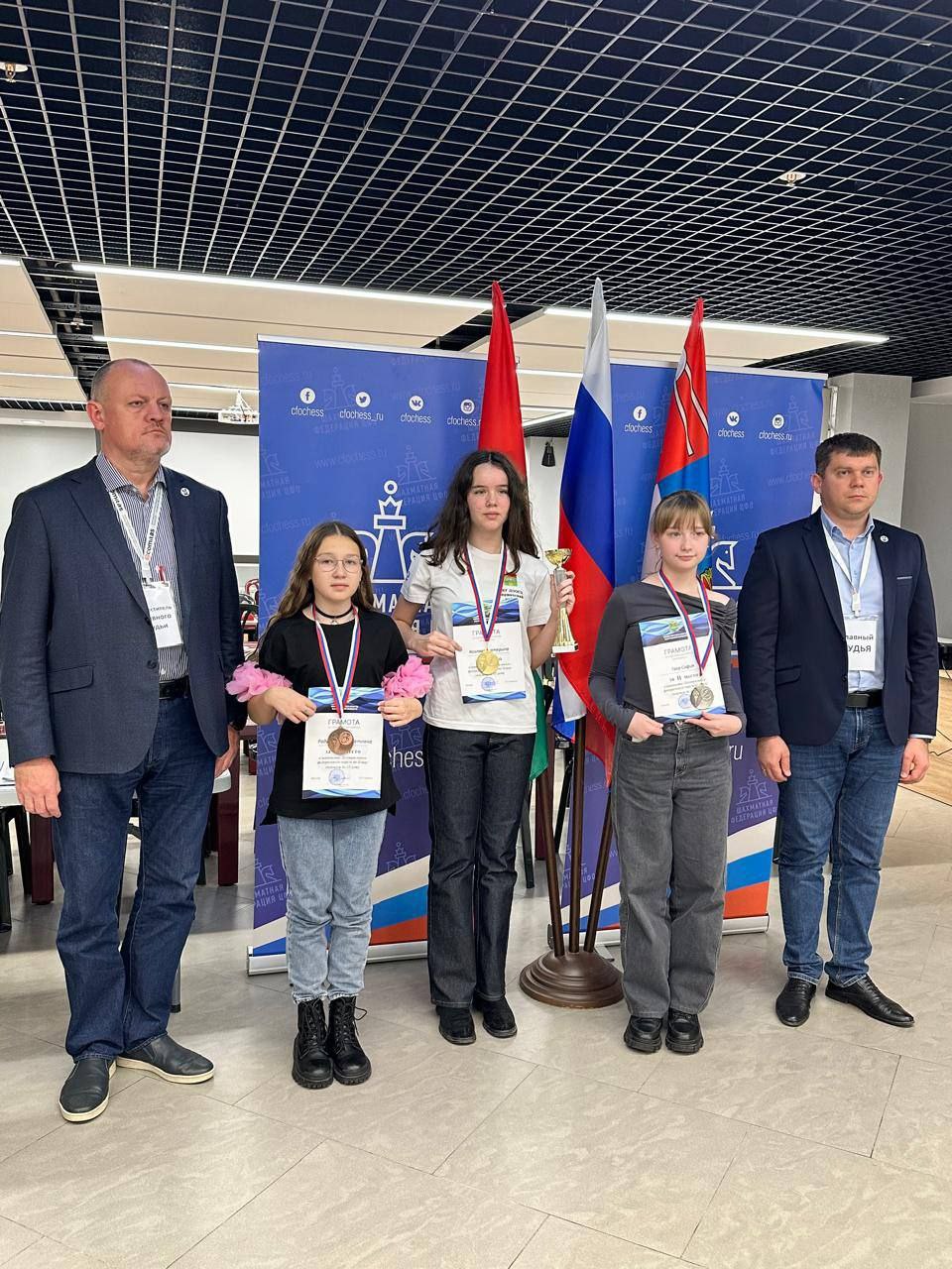 Продолжила свою блестящую игру воспитанница Спортивной школы по шахматам №2 — Радушинская Светлана!