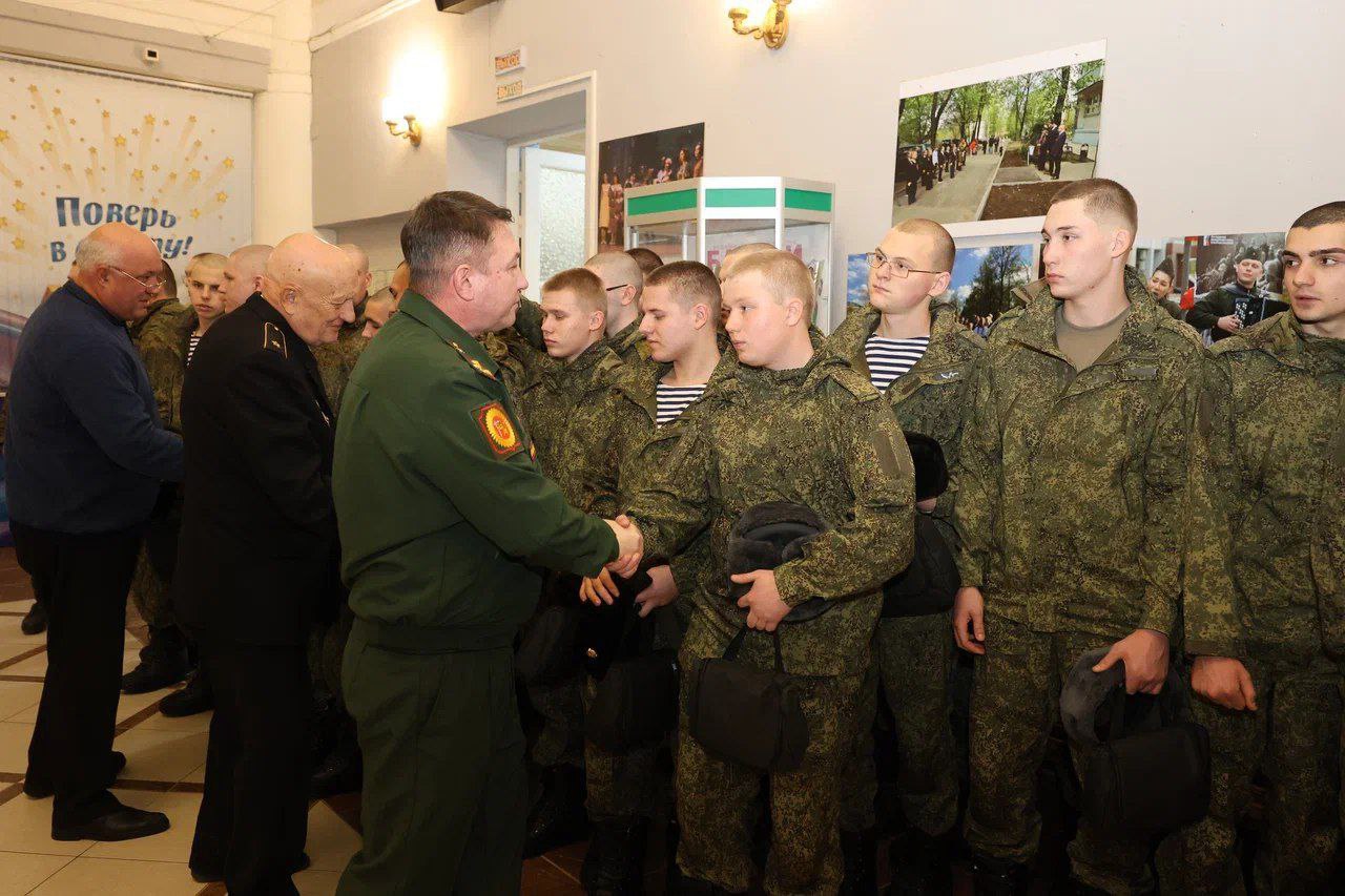 Владимирские призывники отправились на срочную службу в ВС РФ Владимирские призывники отправились на срочную службу в ВС РФ