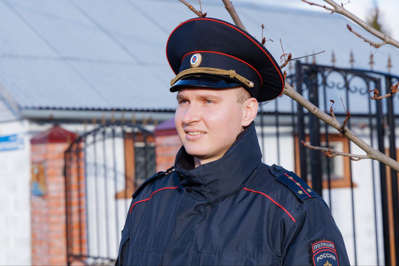Артём Лапенков - лучший участковый: репортаж «Владимирских ведомостей» Артём Лапенков - лучший участковый: репортаж «Владимирских ведомостей»