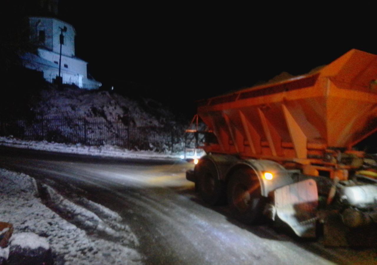 Коммунальные службы города работают в усиленном режиме Коммунальные службы города работают в усиленном режиме