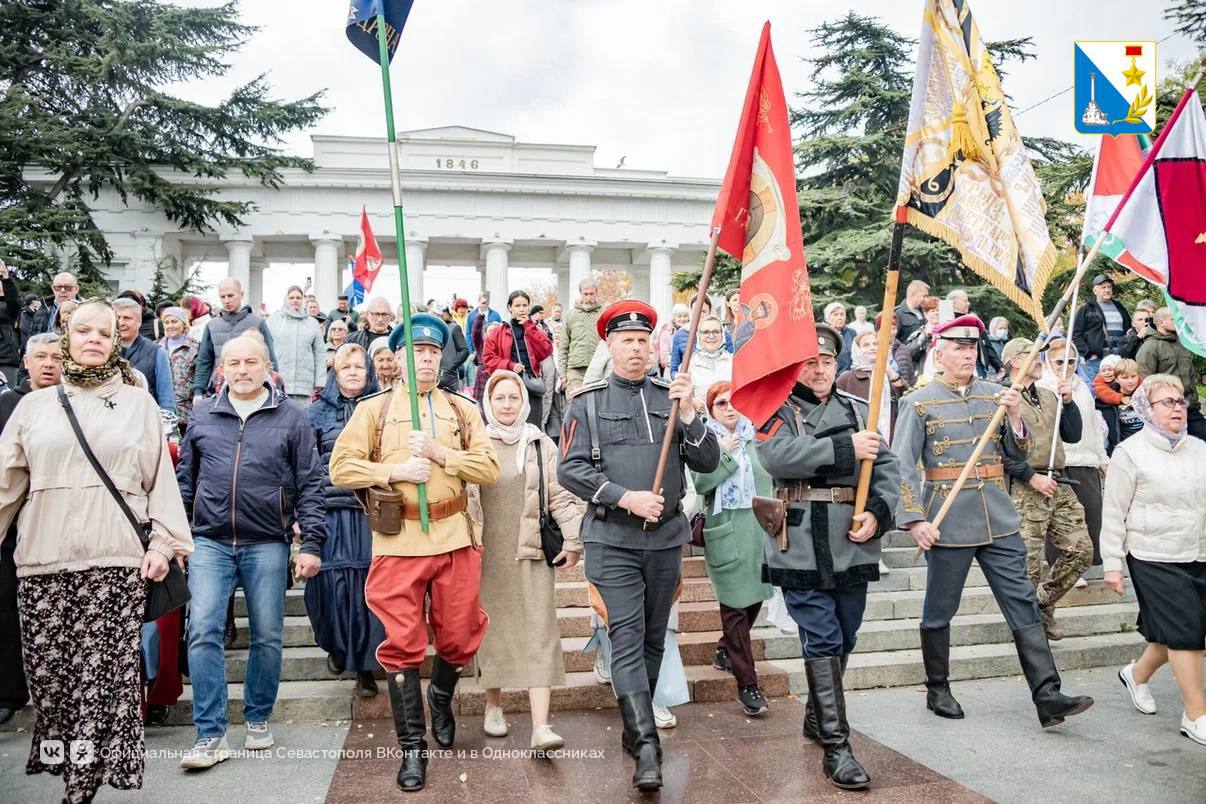 В Севастополе состоялся Крестный ход в память об исходе русской армии в 1920 году В Севастополе состоялся Крестный ход в память об исходе русской армии в 1920 году
