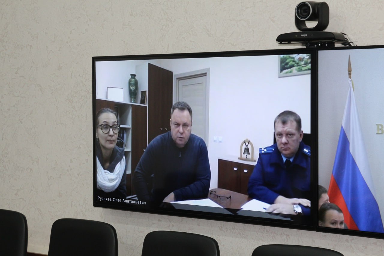 Прокурор Владимирской области Иван Грибов провел приём жителей Суздальского района Прокурор Владимирской области Иван Грибов провел приём жителей Суздальского района