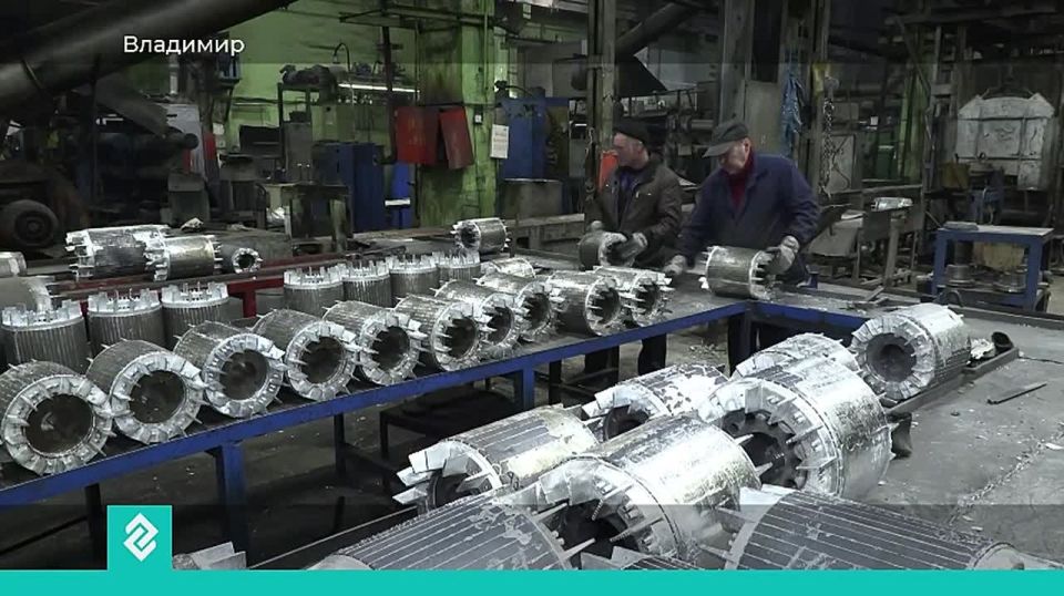 Александр Авдеев вместе с сенаторами посетили завод группы компаний «ВЭМЗ» во Владимире