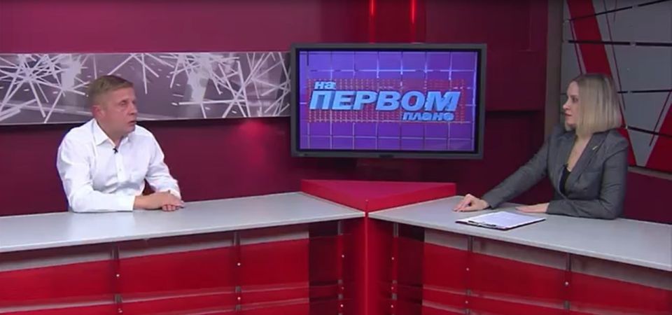 В эфире телеканала "Вариант" директор МКУ "Центр управления городскими дорогами" Алексей Афанасьев рассказал о подготовке к зимнему периоду и поделился итогами завершившегося теплого сезона