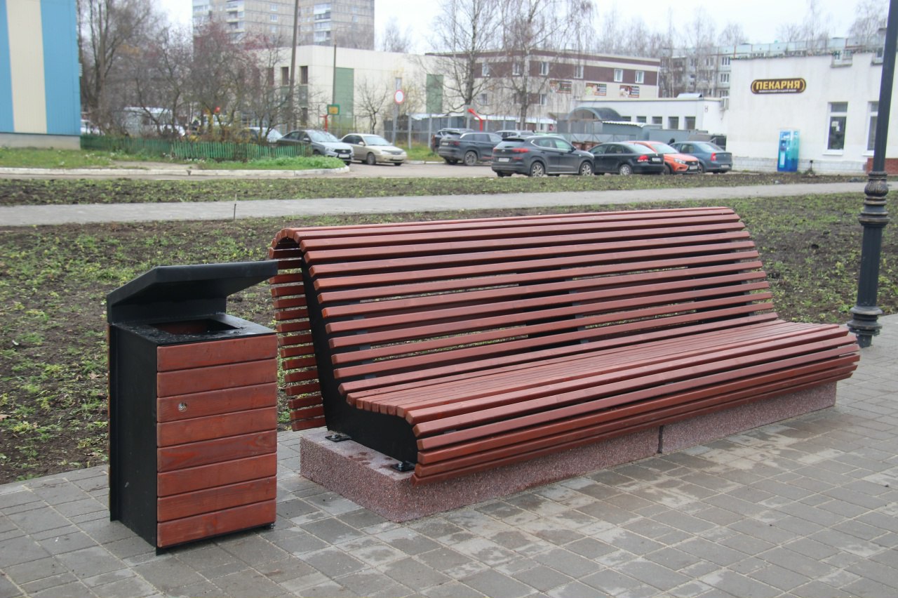 В Радужном завершилось благоустройство Торговой площади В Радужном завершилось благоустройство Торговой площади