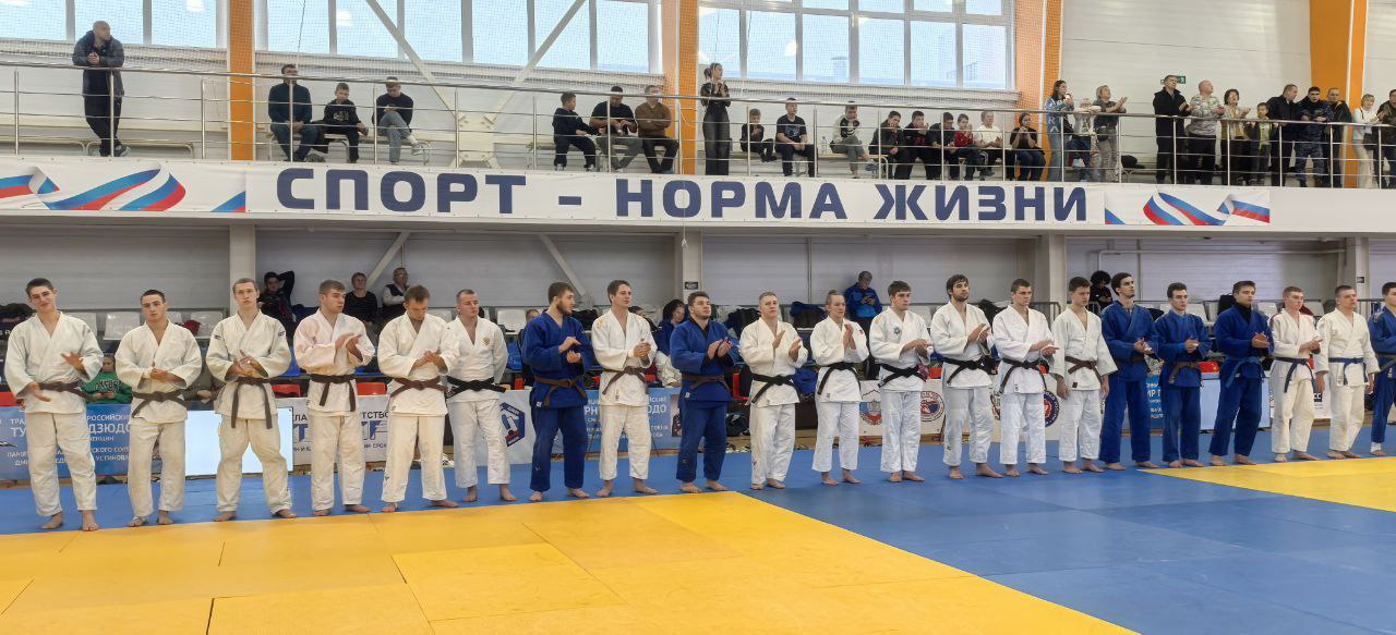 Елена Фомина: Отличные результаты показали спортсмены Коврова на Всероссийских соревнованиях по дзюдо памяти Д.Ф.Устинова Елена Фомина: Отличные результаты показали спортсмены Коврова на Всероссийских соревнованиях по дзюдо памяти Д.Ф.Устинова