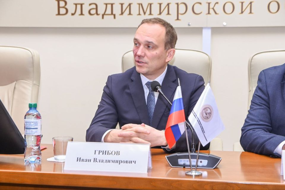 .                 2018       -  ...