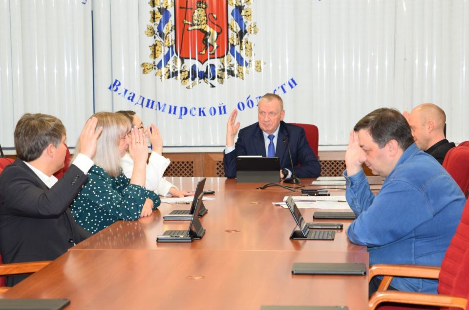 «В жизни есть много вещей, которые нас разъединяют, но всегда надо находить то, что объединяет. И я хочу, чтобы вы всегда помнили, что вы принадлежите одной команде – Юридического института ВлГУ. Когда мы вместе – мы всегда...