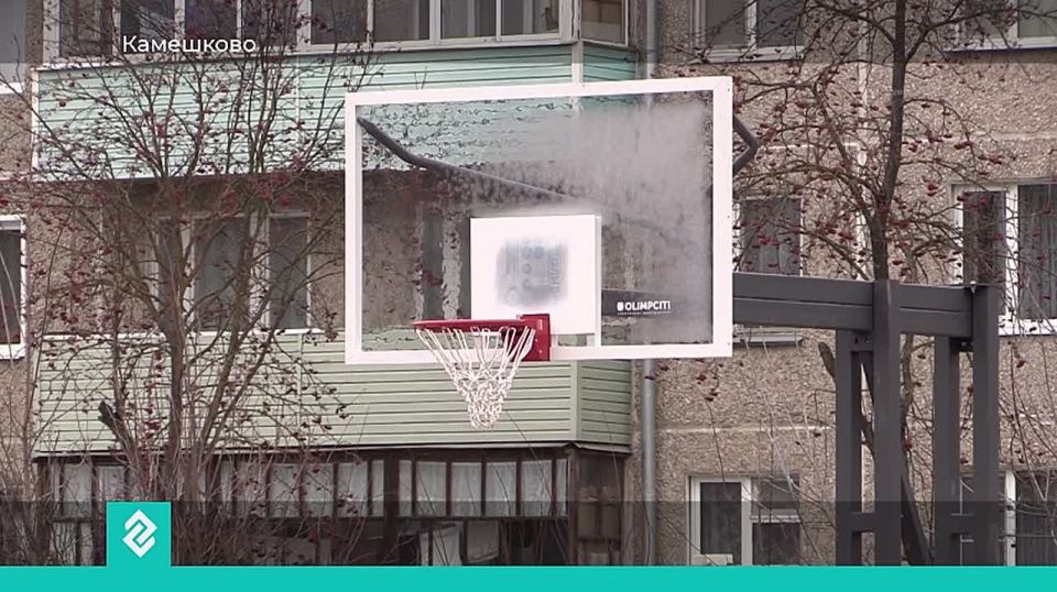 В городе Камешково завершается строительство новой спортивной площадки