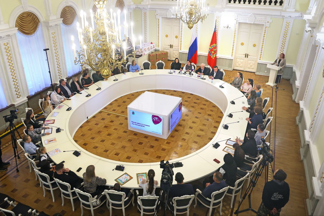 Во Владимирской области назвали победителей конкурса «Наш любимый врач» Во Владимирской области назвали победителей конкурса «Наш любимый врач»