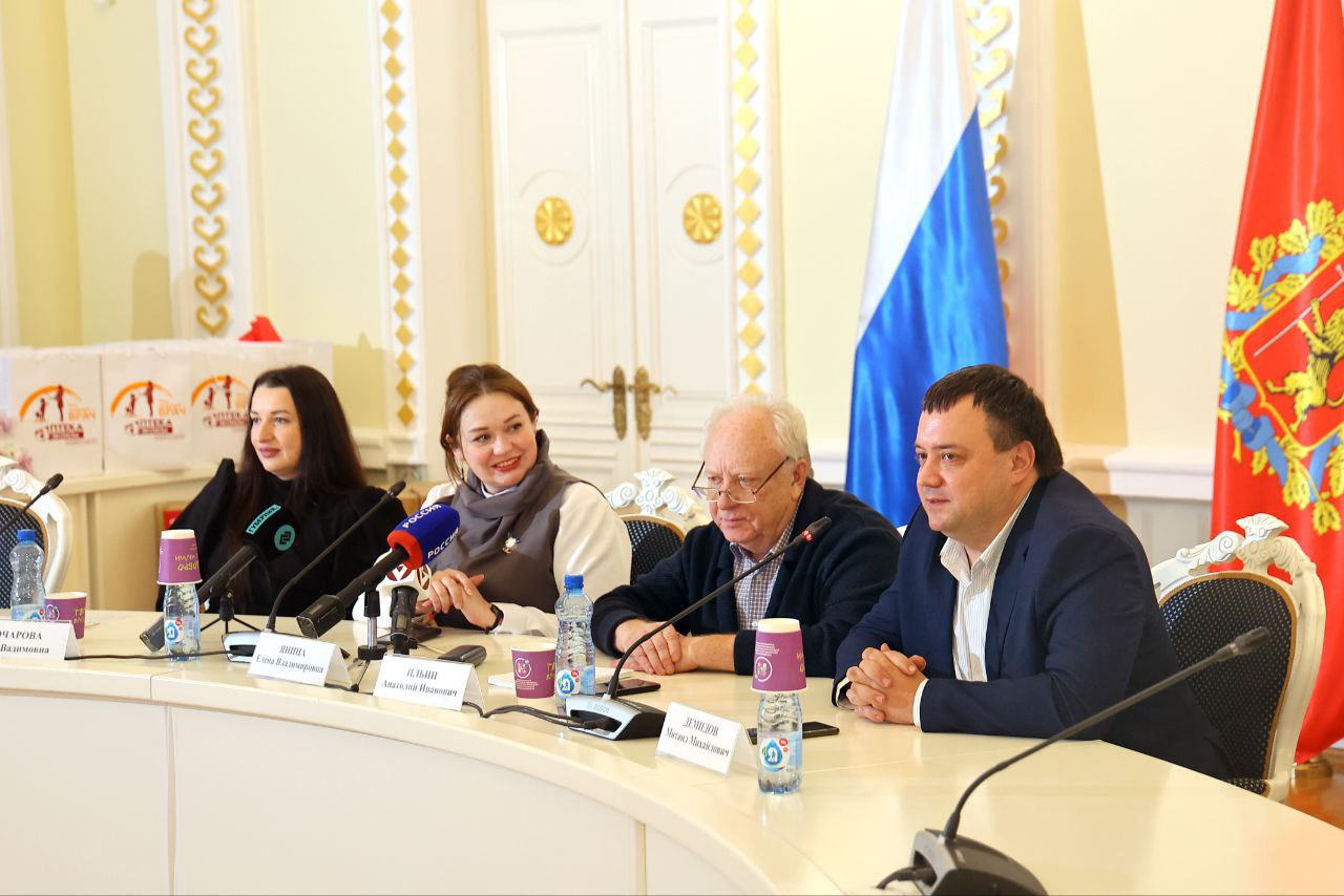 Во Владимирской области назвали победителей конкурса «Наш любимый врач» Во Владимирской области назвали победителей конкурса «Наш любимый врач»