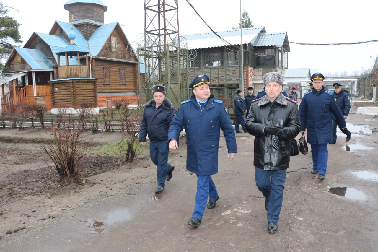 Заместитель прокурора области Антон Жуков провел проверку в мужской колонии общего режима в Вязниках