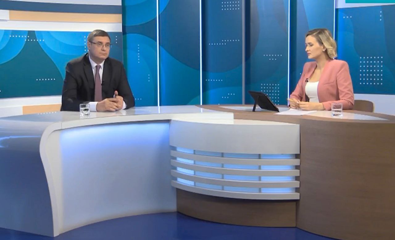 На «юбилейную», десятую по счету «Прямую линию» губернатора Александра Авдеева поступило 684 уникальных вопроса