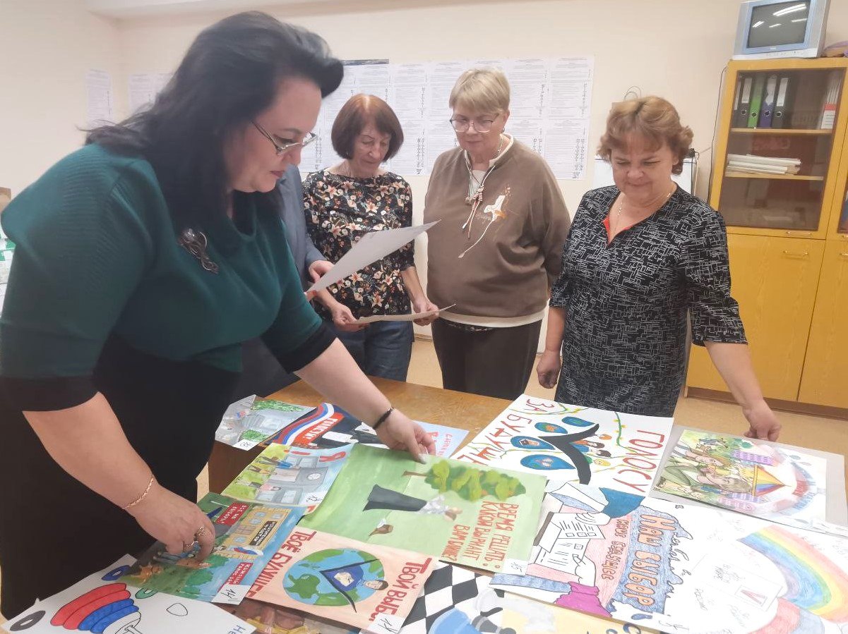 Продолжаем просветительскую работу по избирательному праву! Продолжаем просветительскую работу по избирательному праву!