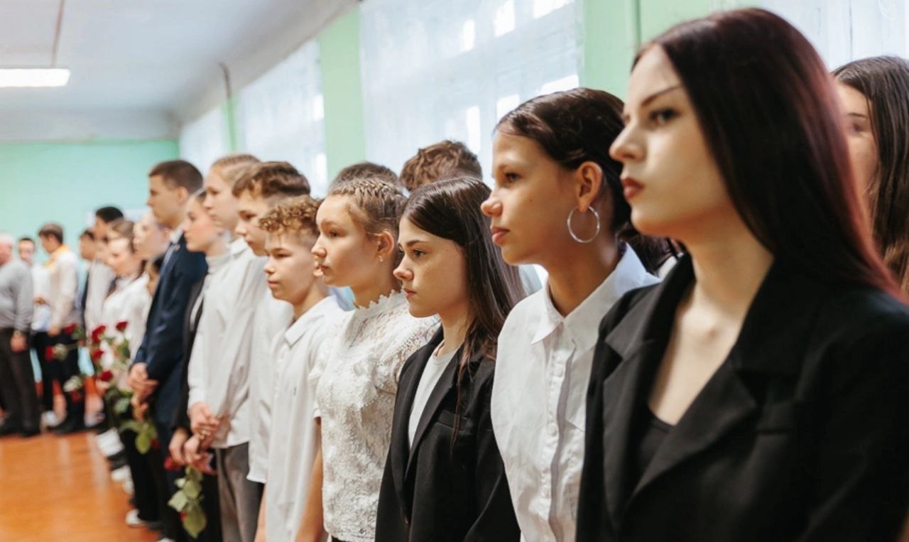 Елена Фомина: В школе №15 открыли мемориальные доски, посвящённые погибшим при исполнении воинского долга Закатову Вячеславу Александровичу и Швецову Алексею Валерьевичу Елена Фомина: В школе №15 открыли мемориальные доски, посвящённые погибшим при исполнении воинского долга Закатову Вячеславу Александровичу и Швецову Алексею Валерьевичу