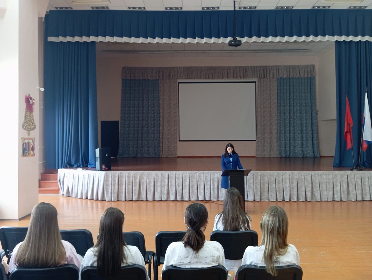 . Прокуратурой города Владимира проводятся мероприятия, приуроченные к Международному дню борьбы с коррупцией В преддверии Международного для борьбы с коррупцией помощник прокурора города Владимира Татьяна Алешина посетила... . Прокуратурой города Владимира проводятся мероприятия, приуроченные к Международному дню борьбы с коррупцией В преддверии Международного для борьбы с коррупцией помощник прокурора города Владимира Татьяна Алешина посетила...