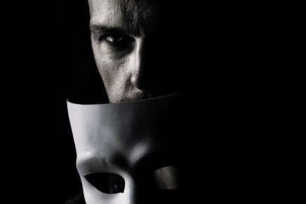 Ни в коем случае не говорите мошенникам это слово: останетесь без денег