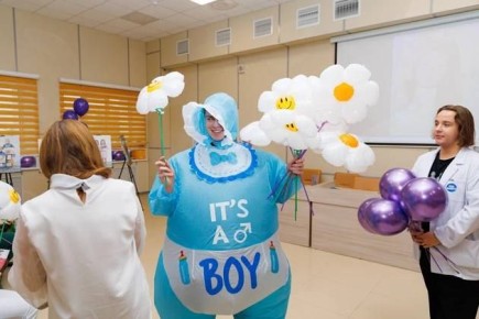 А наш еженедельный репортаж мы посвятили волонтерам-медикам