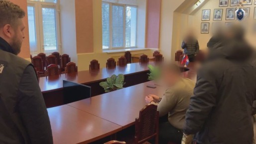 В Гусь-Хрустальном расследуется уголовное дело о превышении должностных полномочий и мошенничестве при исполнении муниципального контракта по благоустройству парка