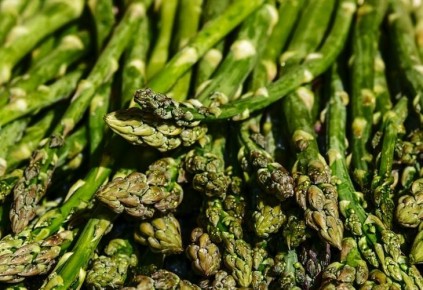 Спаржа или сельдерей: какой овощ ворует витамины