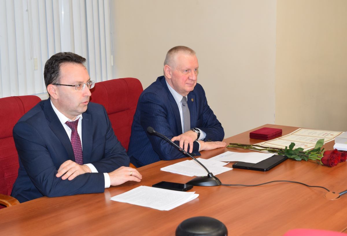 Организаторы выборов региона встретились сегодня, чтобы подвести итоги года и обсудить задачи на следующий выборный цикл Организаторы выборов региона встретились сегодня, чтобы подвести итоги года и обсудить задачи на следующий выборный цикл