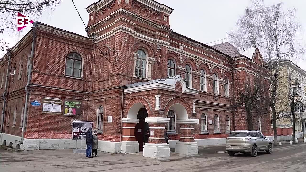 На улице Абельмана установили первый из четырех интерактивных терминалов, который поможет как приезжим, так и местным любителям краеведения пройтись по маршруту «Город оружейной славы», а также узнать информацию о...