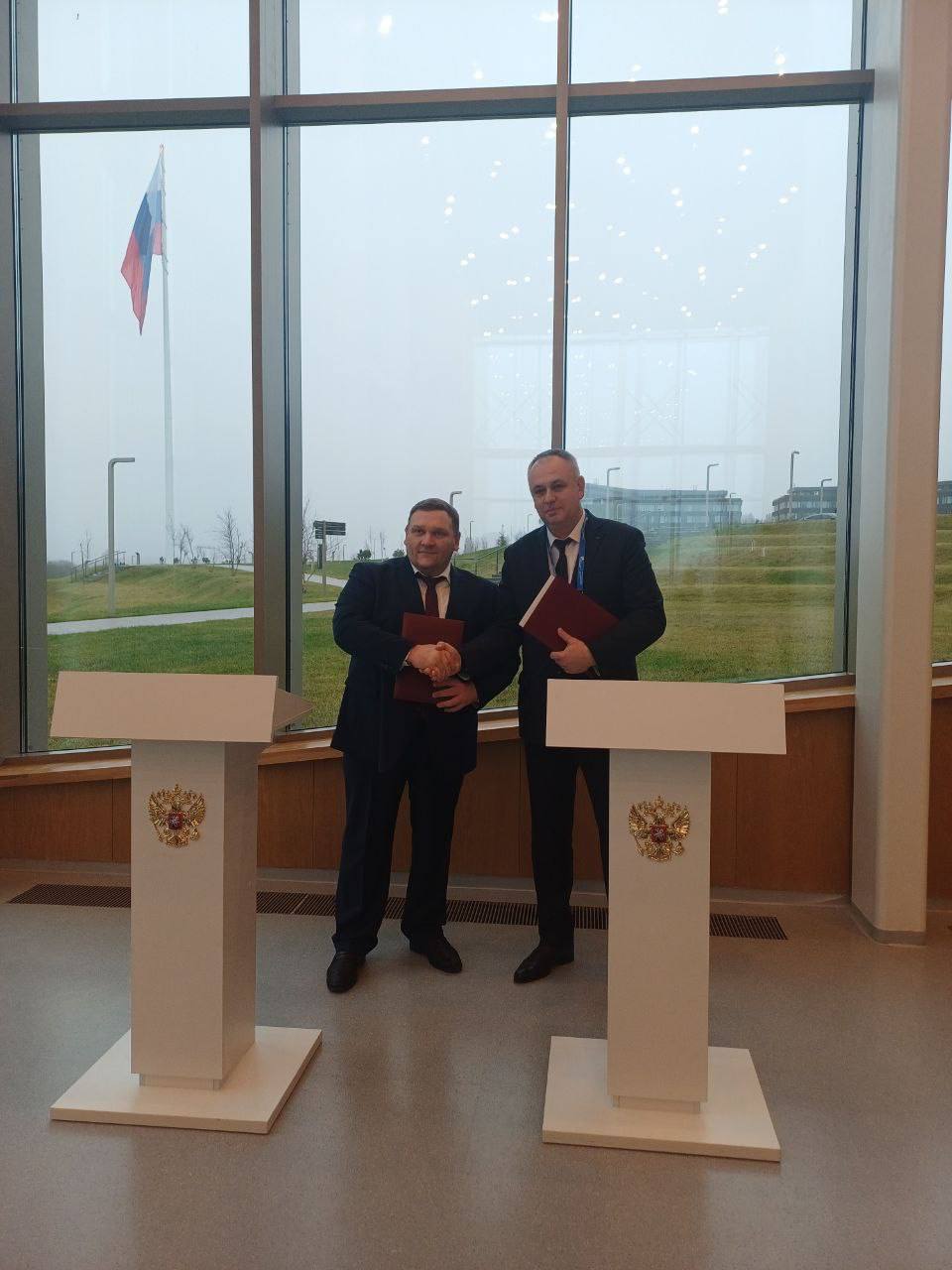 Владимирская область — среди лидеров на форуме-выставке муниципальных практик «БОЛЬШИЕ РЕШЕНИЯ МАЛОЙ РОДИНЫ» Владимирская область — среди лидеров на форуме-выставке муниципальных практик «БОЛЬШИЕ РЕШЕНИЯ МАЛОЙ РОДИНЫ»