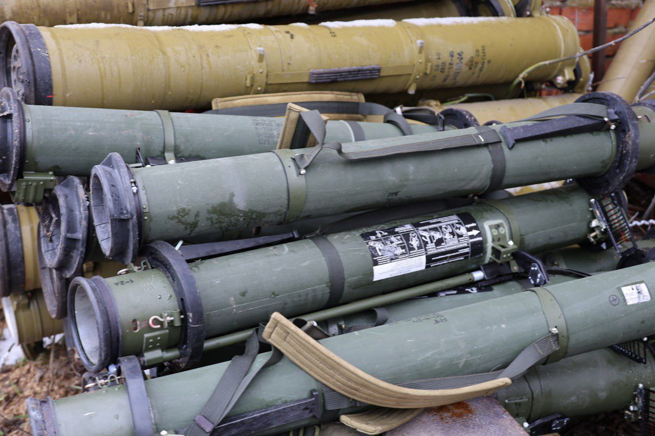 Подушки и матрасы доставили в медбатальон на Луганском направлении Подушки и матрасы доставили в медбатальон на Луганском направлении