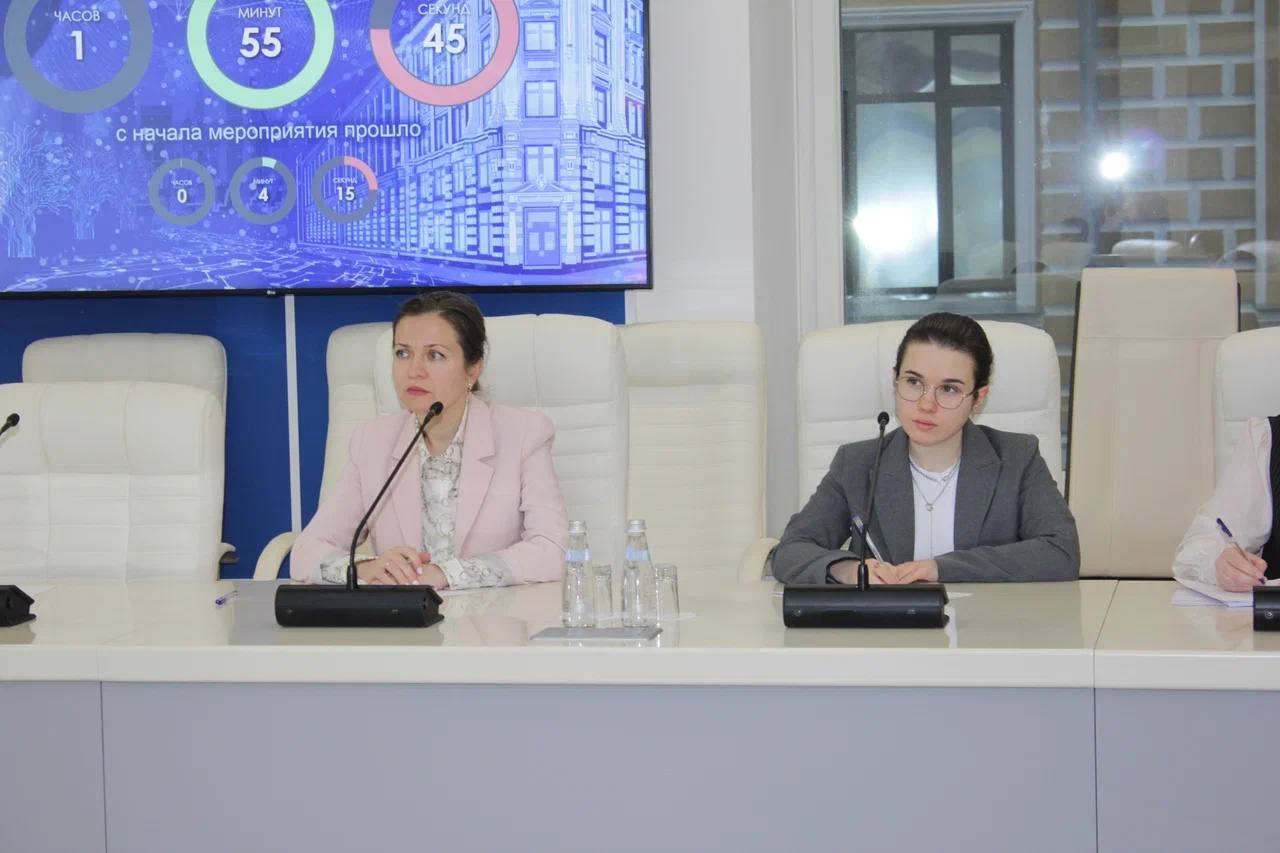 Под руководством заместителя руководителя Казначейства России Александра Михайлика состоялось совещание с территориальными органами Федерального казначейства по вопросам осуществления ВКД АО и контроля (надзора) в сфере... Под руководством заместителя руководителя Казначейства России Александра Михайлика состоялось совещание с территориальными органами Федерального казначейства по вопросам осуществления ВКД АО и контроля (надзора) в сфере...