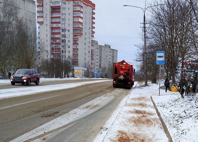 Сотрудники и техника МКУ ЦУГД продолжают работы по зимнему содержанию города Сотрудники и техника МКУ ЦУГД продолжают работы по зимнему содержанию города